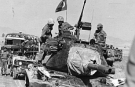 Şehitliklerde tören, meydanlarda bayram