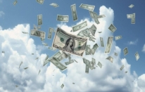 Hesabına yanlışlıkla bin katı para yattı: 18 yaşında multimilyoner oldu