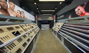 Alix Avien, Modda Cosmetic ile Kıbrıs’ta