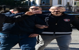 Öğrenciler, uyuşturucu zulasıyla yakalandı