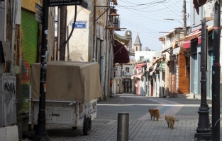 KKTC'de kısmi sokağa çıkma yasağı uygulanmaya başlandı