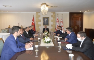 Cumhurbaşkanlığı'nda seçimin ertelenmesine yönelik toplantı başladı!