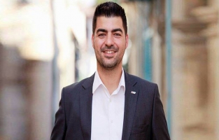 Senin: Rumların asıl niyeti ortadadır. Pandora'nın kutusu açılmıştır