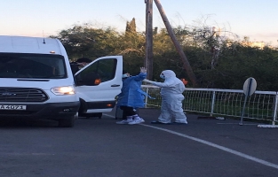 Güney Kıbrıs'ta Karantimada Tutulan İki Gencimiz Kuzeye Alındı