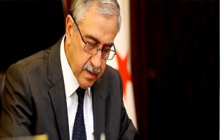 Akıncı: Hem kamuda hem özelde çalışanların yoğunluğu azaltılmalı