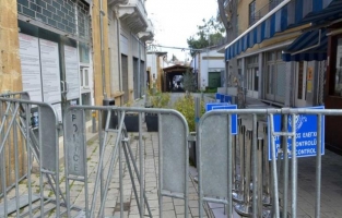 Dört sınır kapısının kapatılması pazartesi gününe kadar uzatıldı