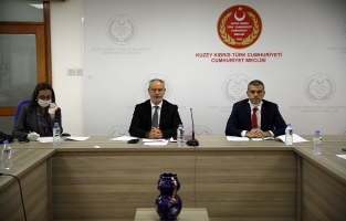 Komitede ilk tur için 11 Ekim, ikinci tur için 18 Ekim tarihleri oy birliğiyle kabul edildi