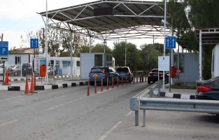 Güney'e geçen kişiler, KKTC'ye dönüşlerinde karantinaya alınacak
