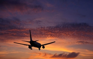 Güney Kıbrıs'ta 13 günlük uçuş yasağı daha