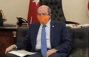 Tatar, turuncu maskesiyle gündem oldu