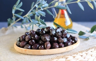 Zeytin üreticileri siyah zeytin ithalatının durdurulmasını talep etti