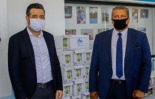 Halkın Partisi'nden Gazimağusa Belediyesine Süt Yardımı