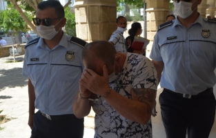 74 bin TL'lik beyaz eşya ve  ev aletlerini çaldılar