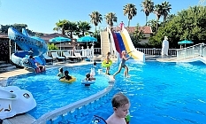 Tatilcilerin vazgeçilmez adresi: River Side Tatil Köyü