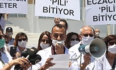 Eczacılar sokağa iniyor, kepenk kapatıyor