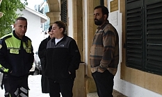 Mersin’den geldiler, marketten mama, emzik ve biberon çaldılar