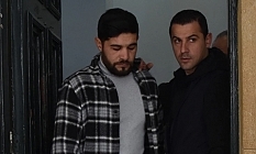 Barda hesap yüzünden garsona bıçak çeken Türkmenistanlı, kaçak çıktı