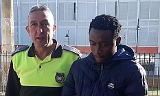 Kaza yapan alkollü ve ehliyetsiz sürücü kaçak çıktı