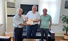 Kıbrıs Vakıflarının Tarihine Işık Tutan Eser, Prof. Dr. Mustafa Tümer’e Takdim Edildİ