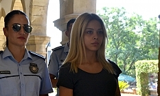 Satmak için getirdiği kedilerin belgeleri sahte çıktı