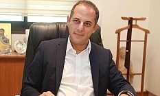 Eski Rum Bakana yolsuzluk ve rüşvet suçlaması