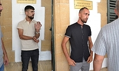 Merdiven altından uyuşturucu çıktı