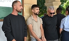 Biri tutuklu diğer serbest