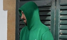 Hem torbacı, hem kaçak!