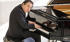 Sahne sırası Fazıl Say'da