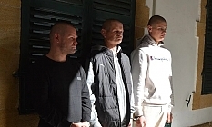 Ağaçların altında uyuşturucu zulası