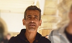 Polislere bıçak çekti