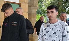 Narkotikten film gibi operasyon! Seyir halindeki araçtan atladı