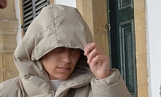 Komşusunun evinden hırsızlık yaptı