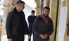 Silahı aracın bagajında geçirmiş