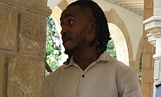 Evinde uyuşturucuyla yakalandı