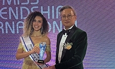 Azra Kızılbora'ya Çin’de çifte ödül