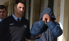 400 Euro’ya bagajda insan geçirdi