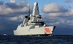 İngiliz savaş gemisi Doğu Akdeniz'de