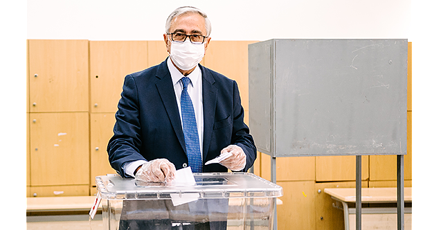 BAĞIMSIZ CUMHURBAŞKANI ADAYI AKINCI OYUNU KULLANDI