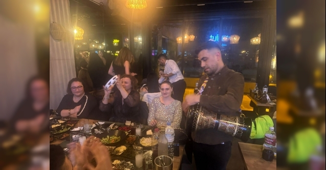 Salut’ta coşku hiç bitmiyor