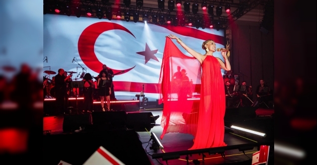 Grand Sapphire’de Ziynet Sali ile bayram coşkusu