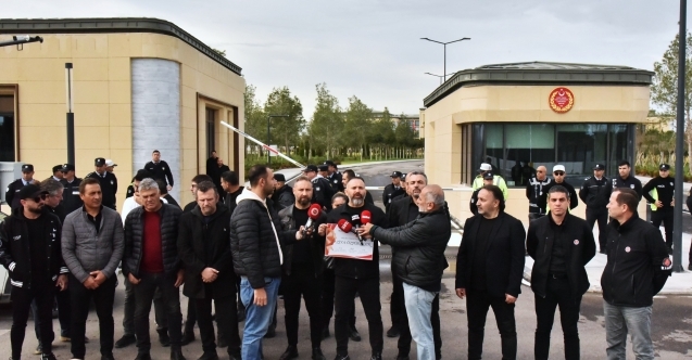 Öztürkler’e sembolik diploma