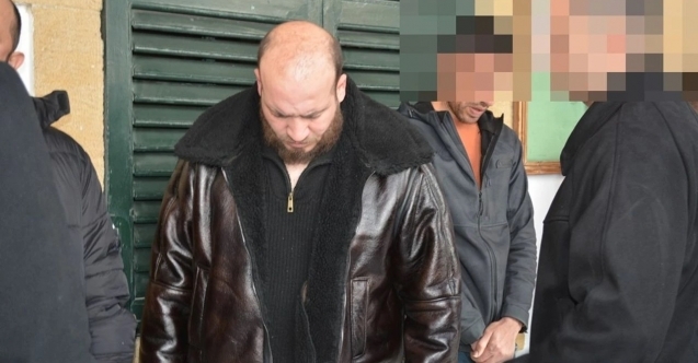 Emanet aldığı aracı sattı