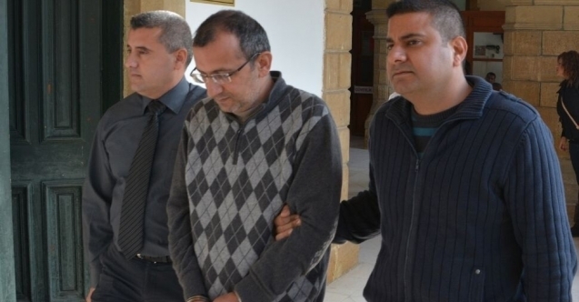 Emekli memura bir yıl hapis cezası