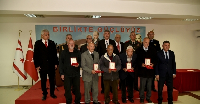 Mücahitlere madalya