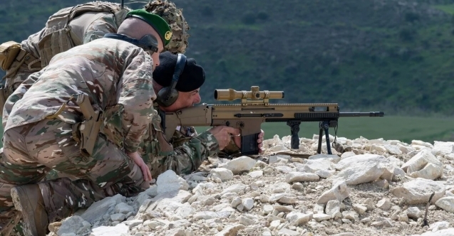 Fransa ve Güney Kıbrıs'tan ortak çıkarma tatbikatı