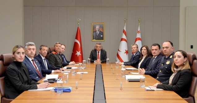 Güvenlik masaya yatırıldı