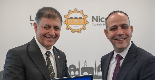 İzmir Büyükşehir Belediyesi Başkanı Cemil Tugay Lefkoşa'da