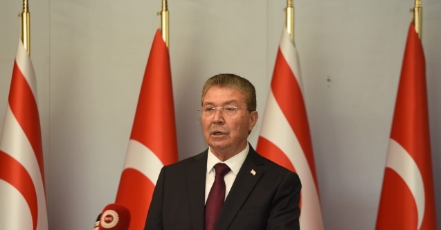 Üstel: “Adamızın üzerinde füzeler dolaşıyor"